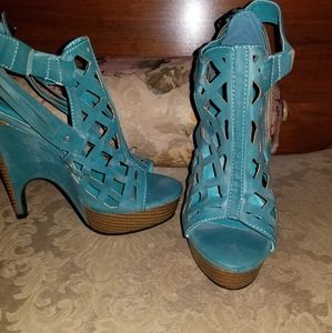 Liliana teal platform heels NWOT